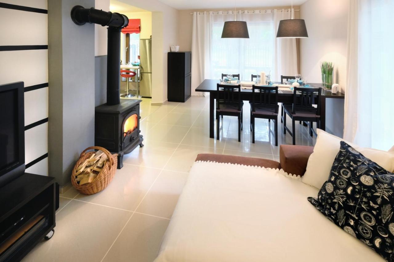 Dom Kotik W Lukecinie Villa Dış mekan fotoğraf